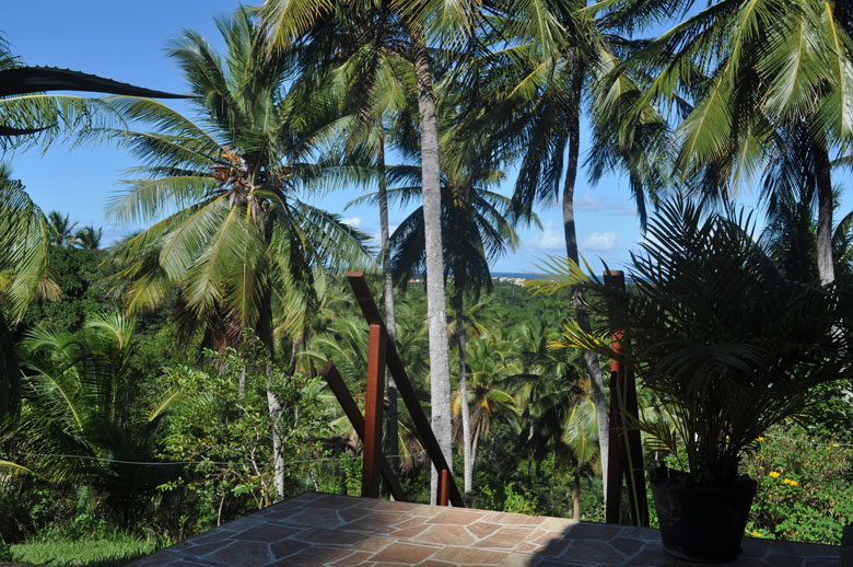 Blick von der Terasse aufs Meer